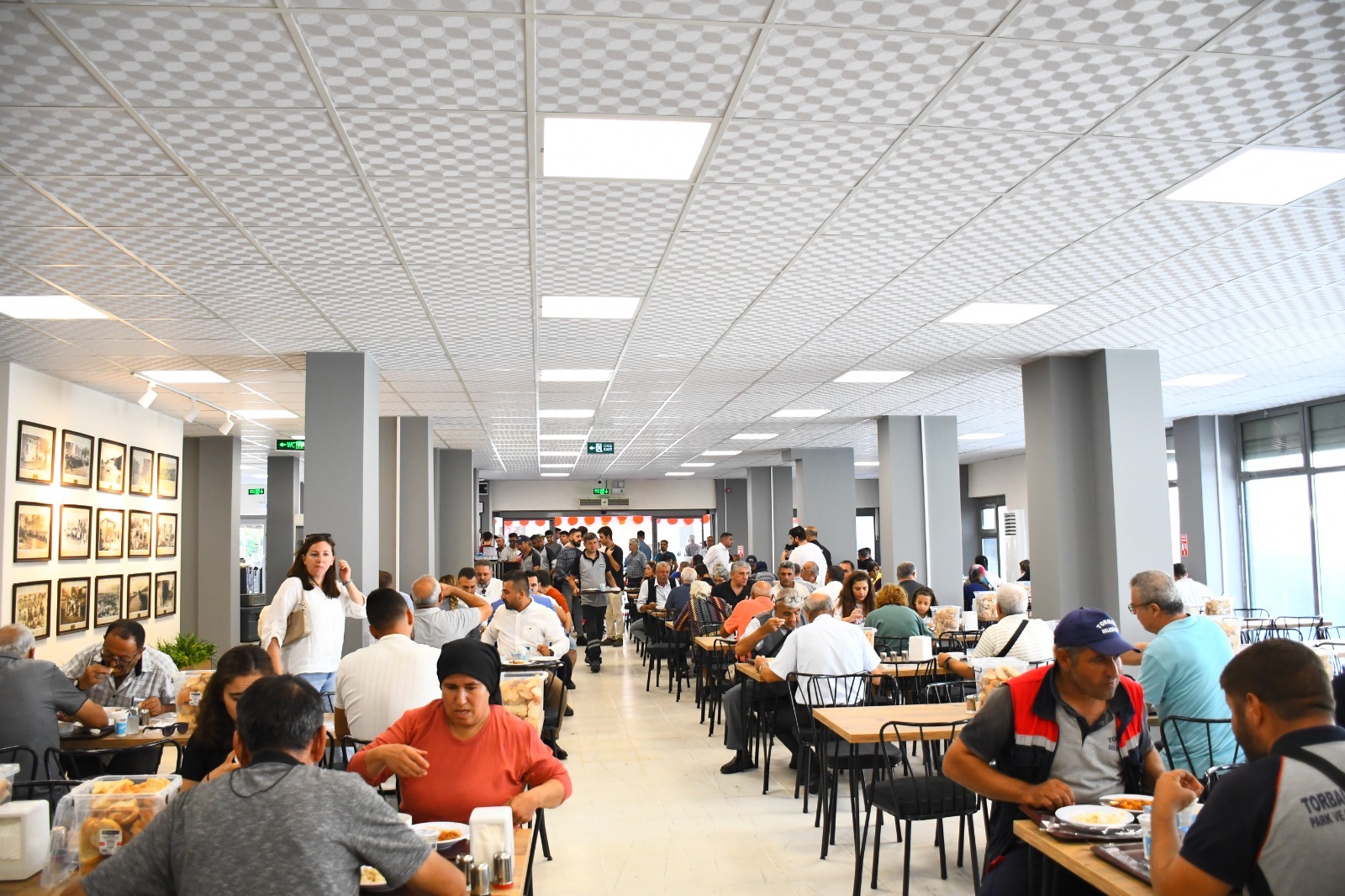 Torbalı Belediyesi’nin Torbalı ve Ayrancılar’da hizmete açtığı Kent Lokantaları, her