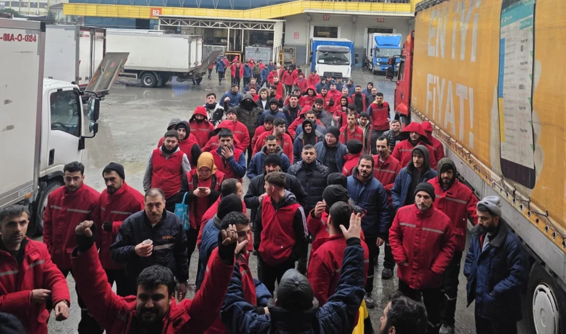 Migros depolarında yüzde 28’lik zam teklifini reddeden işçilerin başlattığı iş