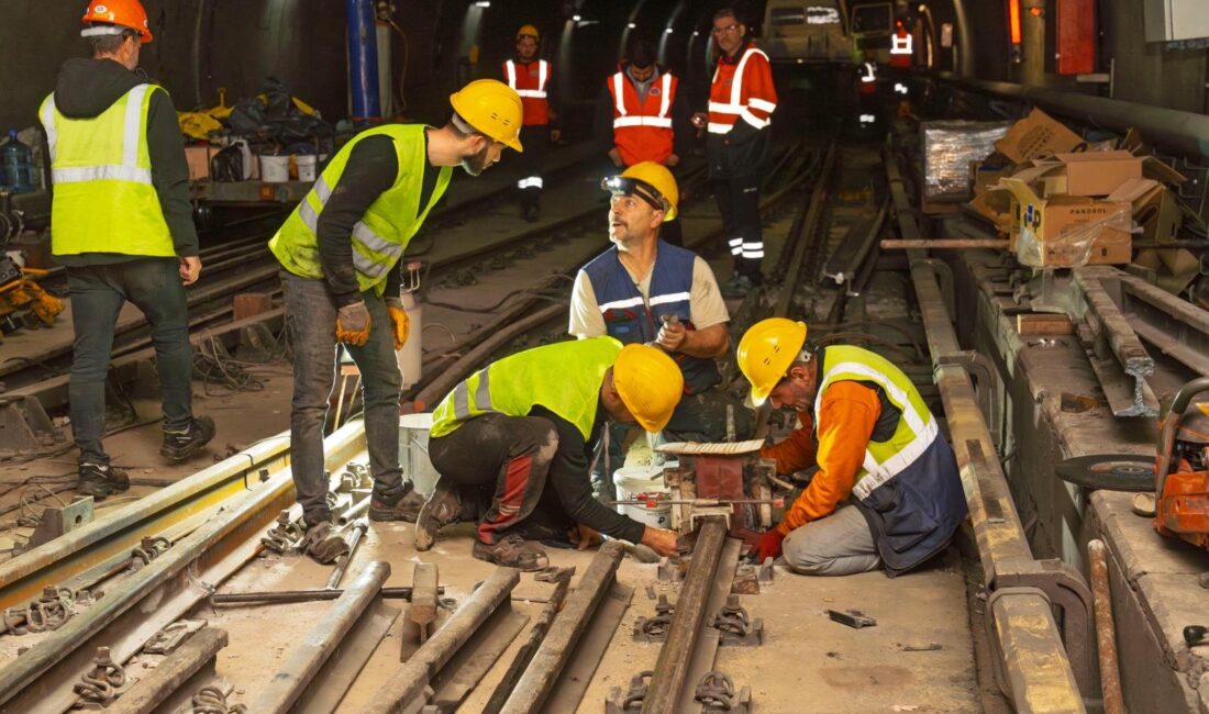 Fahrettin Altay İstasyonu’nda başlatılan makas değişim çalışmalarının 2 Şubat Pazartesi