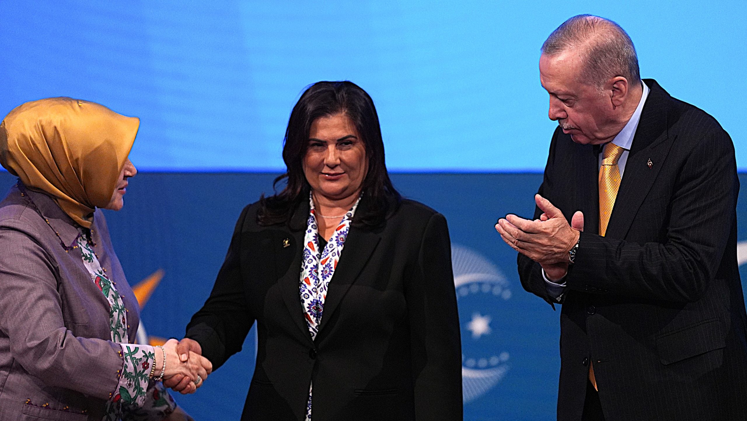 Aydın Büyükşehir Belediyesi’nde personele sosyal medya desteği için baskı yapıldığı