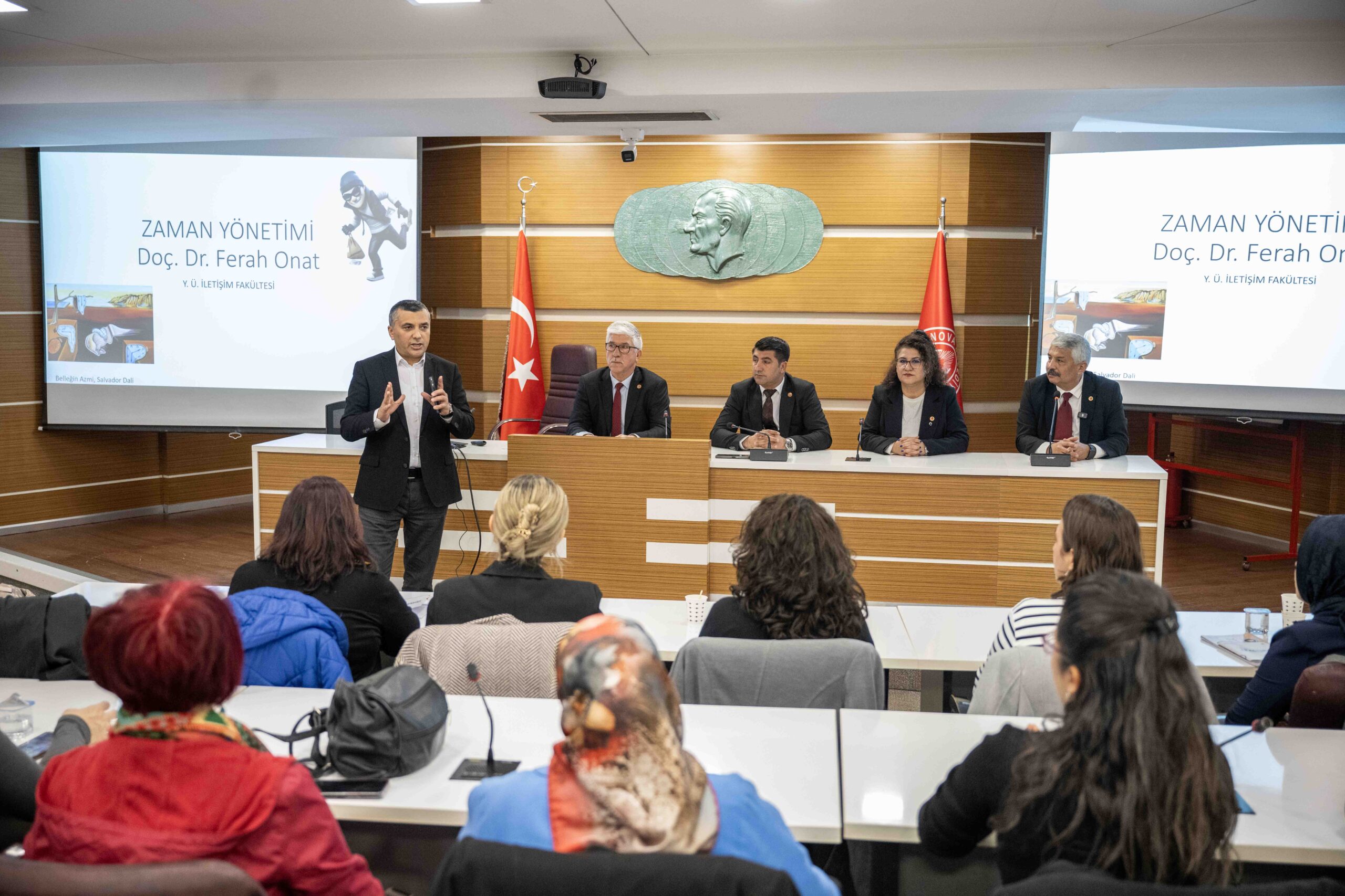Bornova Belediyesi öncülüğünde hayata geçirilen Bornova Muhtarlar Akademisi, yalnızca Bornova’dan