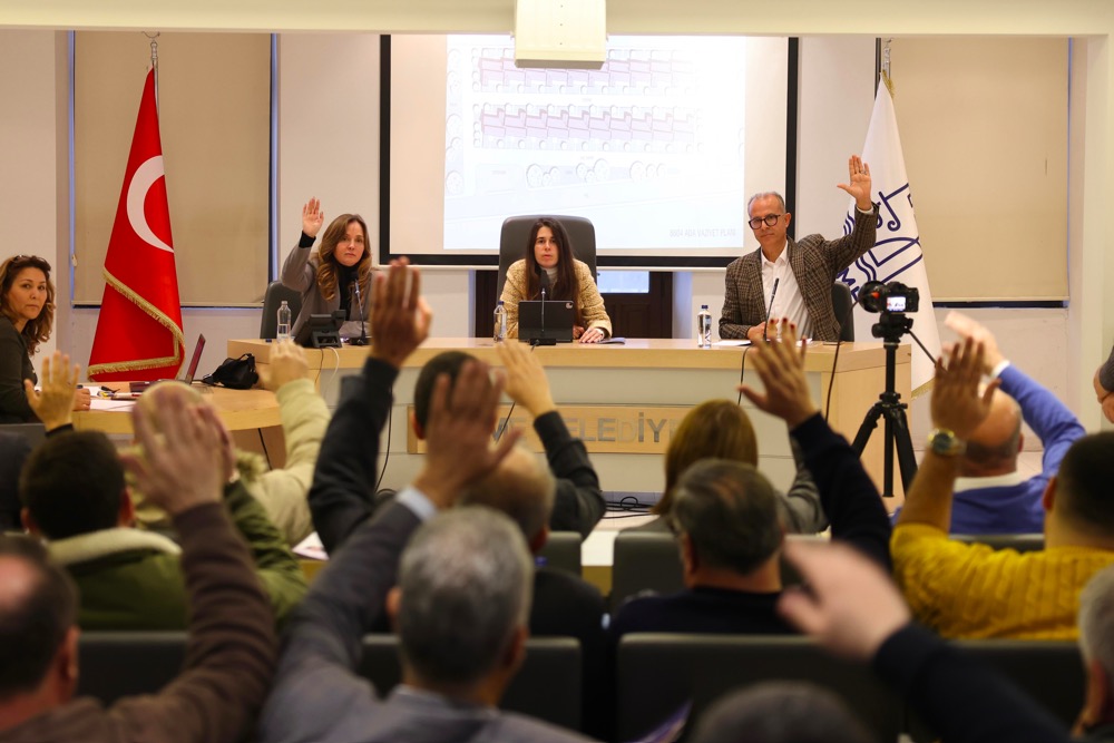 Çeşme Belediyesi, ilçede 20 yıldır gündemde olan sosyal konut sorununa