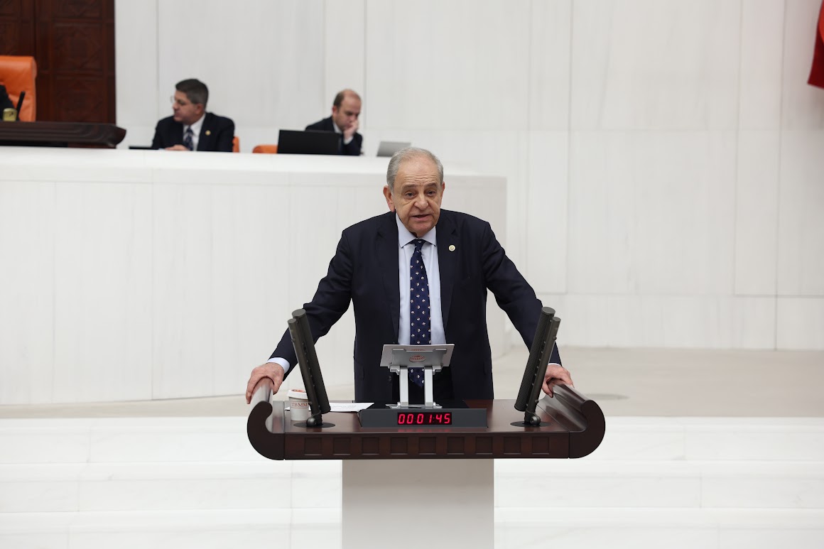 CHP’li Rıfat Nalbantoğlu, 2026 Yatırım Programı’nda İzmir projelerine ayrılan düşük