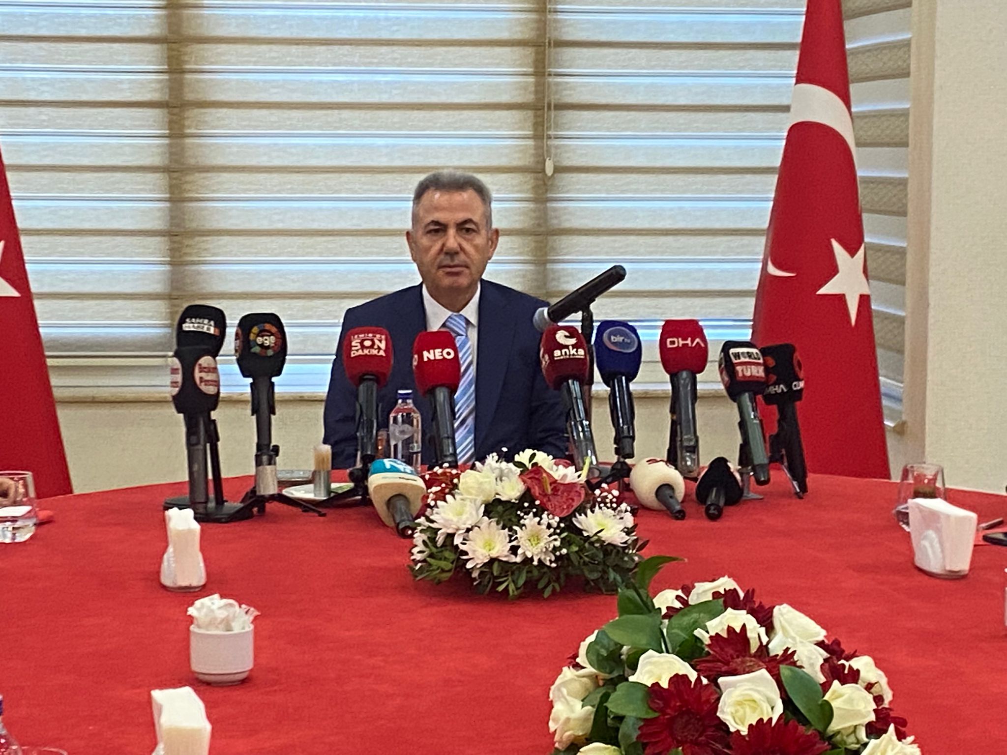 İzmir Valisi Dr. Süleyman Elban, 10 Ocak Çalışan Gazeteciler Günü’nde