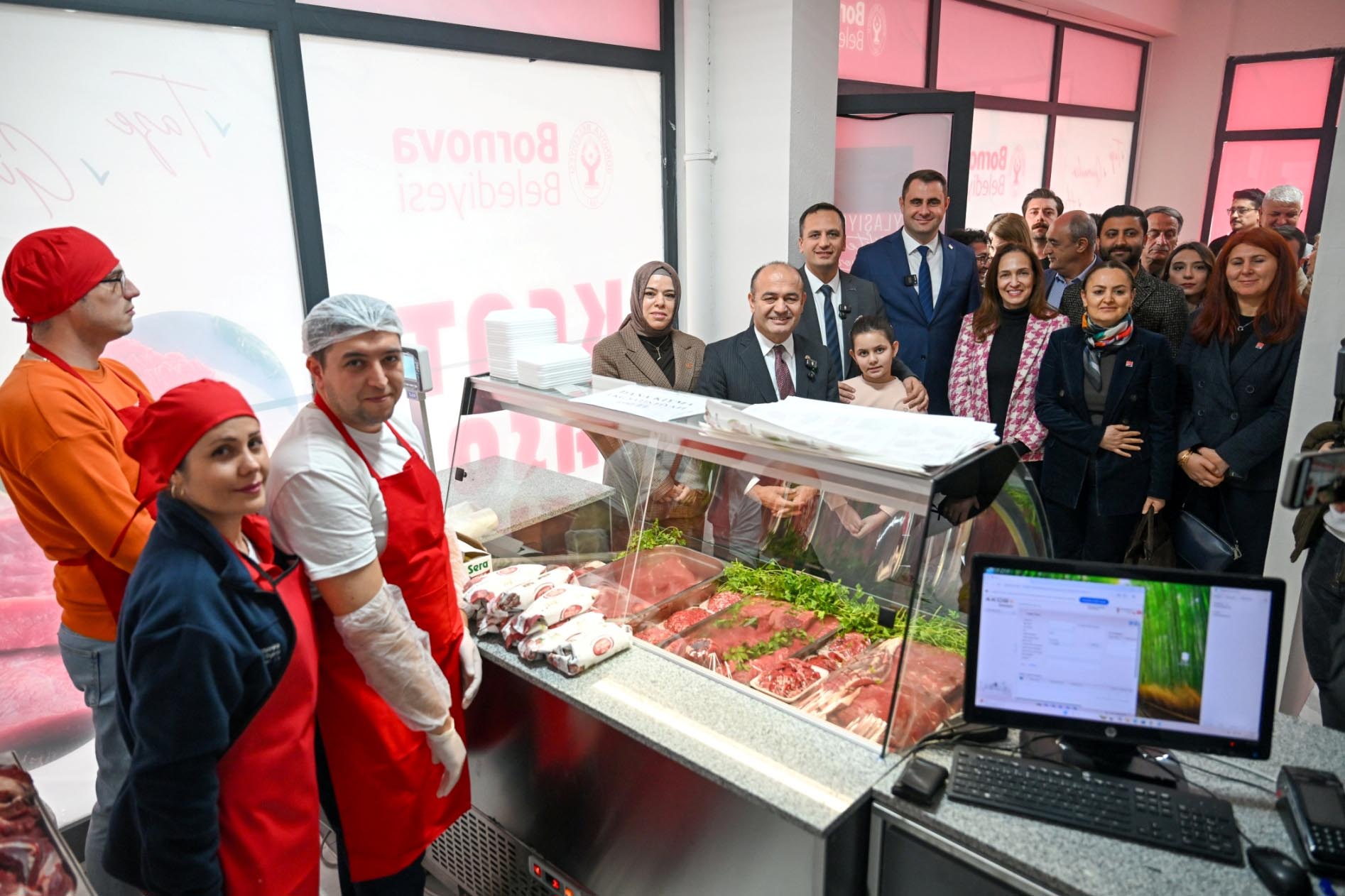 Bornova Belediyesi’nin Kızılay Mahallesi’nde hayata geçirdiği Kent Kasap, CHP Genel