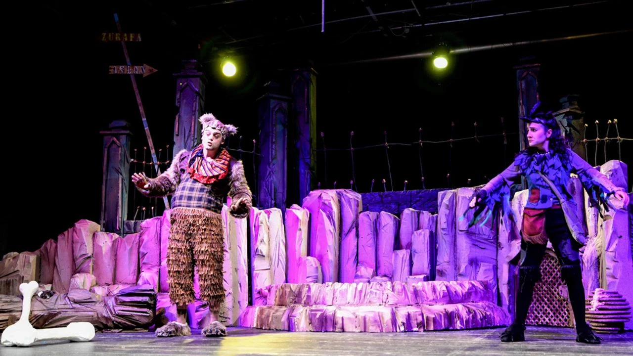 İzmir Büyükşehir Belediyesi, yarıyıl tatilinde çocukları tiyatro ile buluşturuyor. 18