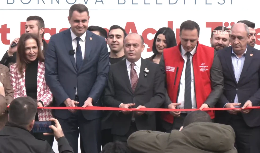 Bornova Belediyesi’nin yoksulluğa karşı hayata geçirdiği Halk Kasap’ın açılışında konuşan