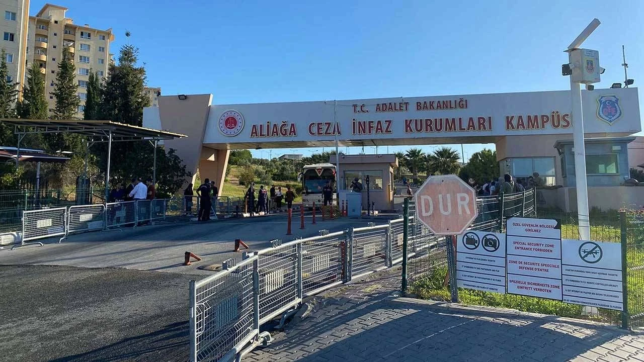 İzmir Kooperatif davası kapsamında yargılanan Tunç Soyer, Şenol Aslanoğlu ve