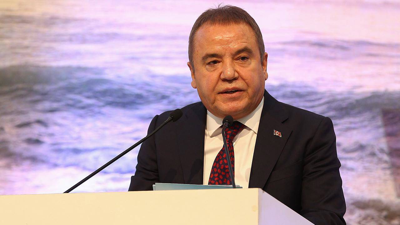 CHP’li belediyelere yönelik soruşturmalar kapsamında tutuklanan Antalya Büyükşehir Belediye Başkanı