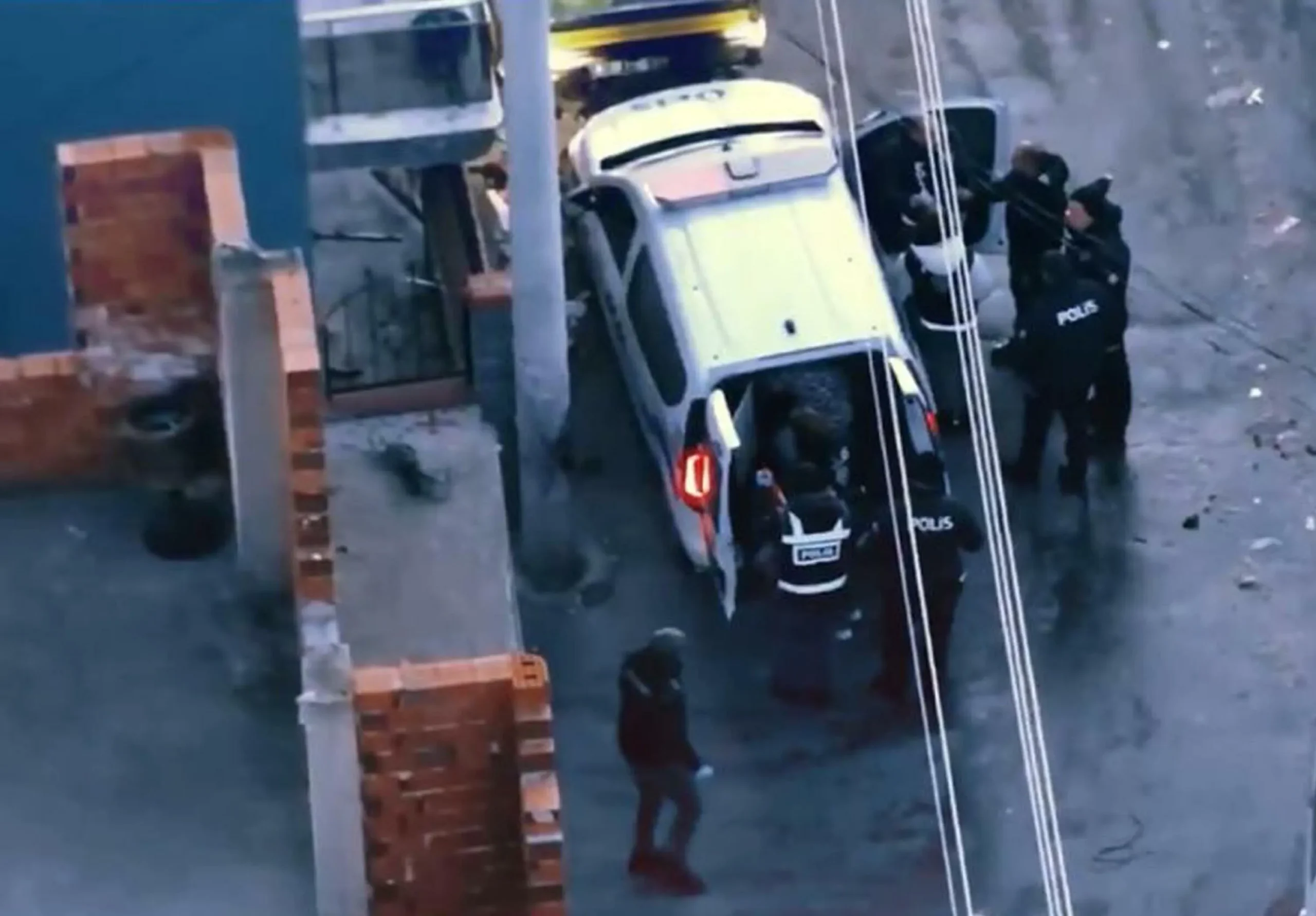 İzmir merkezli 11 ilde gerçekleştirilen dev uyuşturucu operasyonunda, teknoloji üzerinden