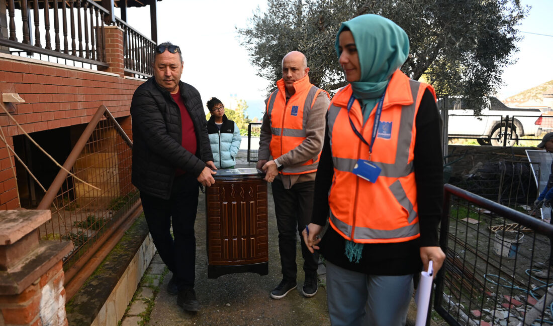 Kuşadası Belediyesi, artan kış koşulları ve ekonomik kriz nedeniyle zor