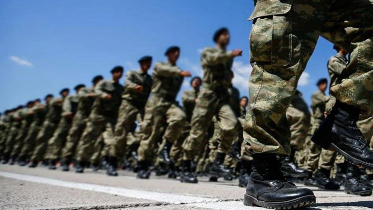 AKP Grup Başkanı Abdullah Güler, TBMM’ye sunulan yeni kanun teklifini