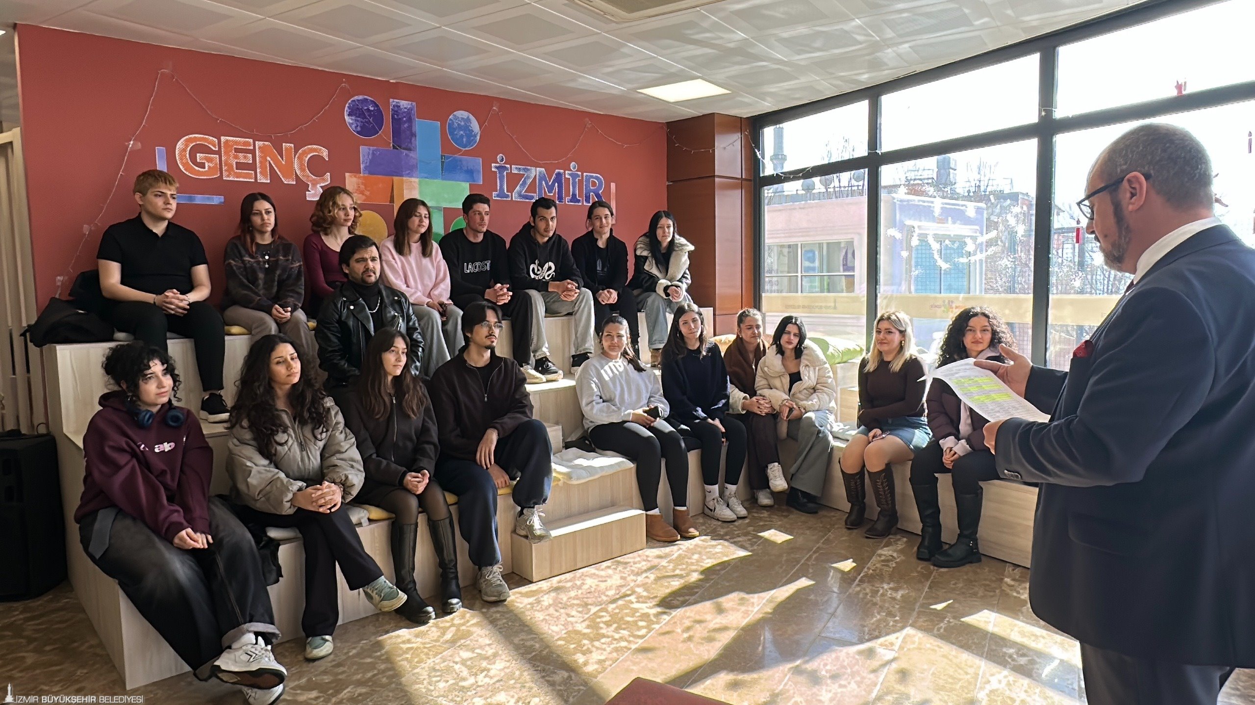 İzmir Büyükşehir Belediyesi’nin ücretsiz Konservatuvar Hazırlık Kursu’nun 2026 dönemi sınavlarına