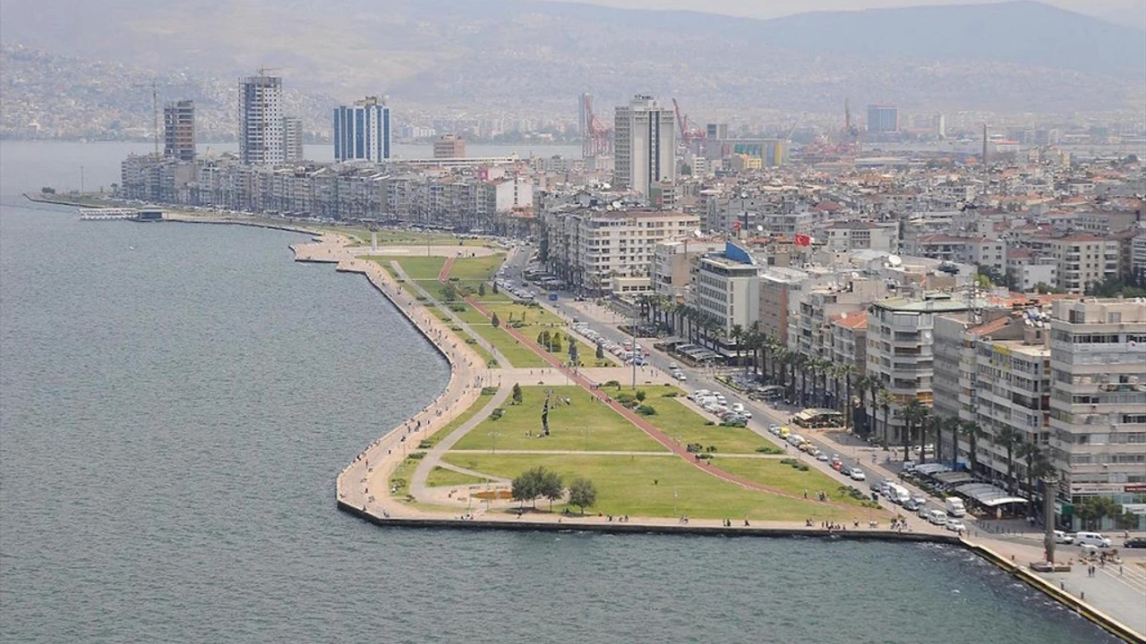 Şehir Plancıları Odası İzmir Şubesi, Kordon’a yapılması planlanan 4 bin
