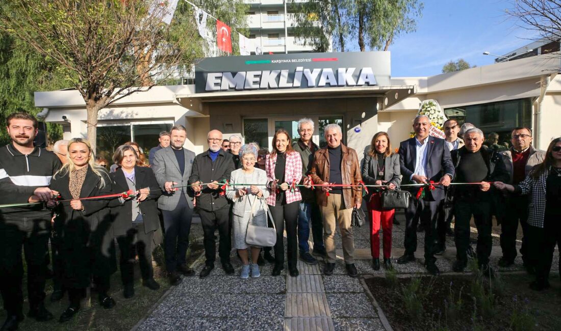 Karşıyaka Belediyesi, Atakent Mahallesi’nde emekliler için tasarlanan Emekli Yaka’yı hizmete