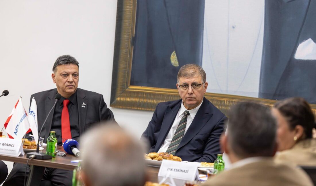İzmir Büyükşehir Belediye Başkanı Dr. Cemil Tugay, Moda Tekstil Konfeksiyoncular