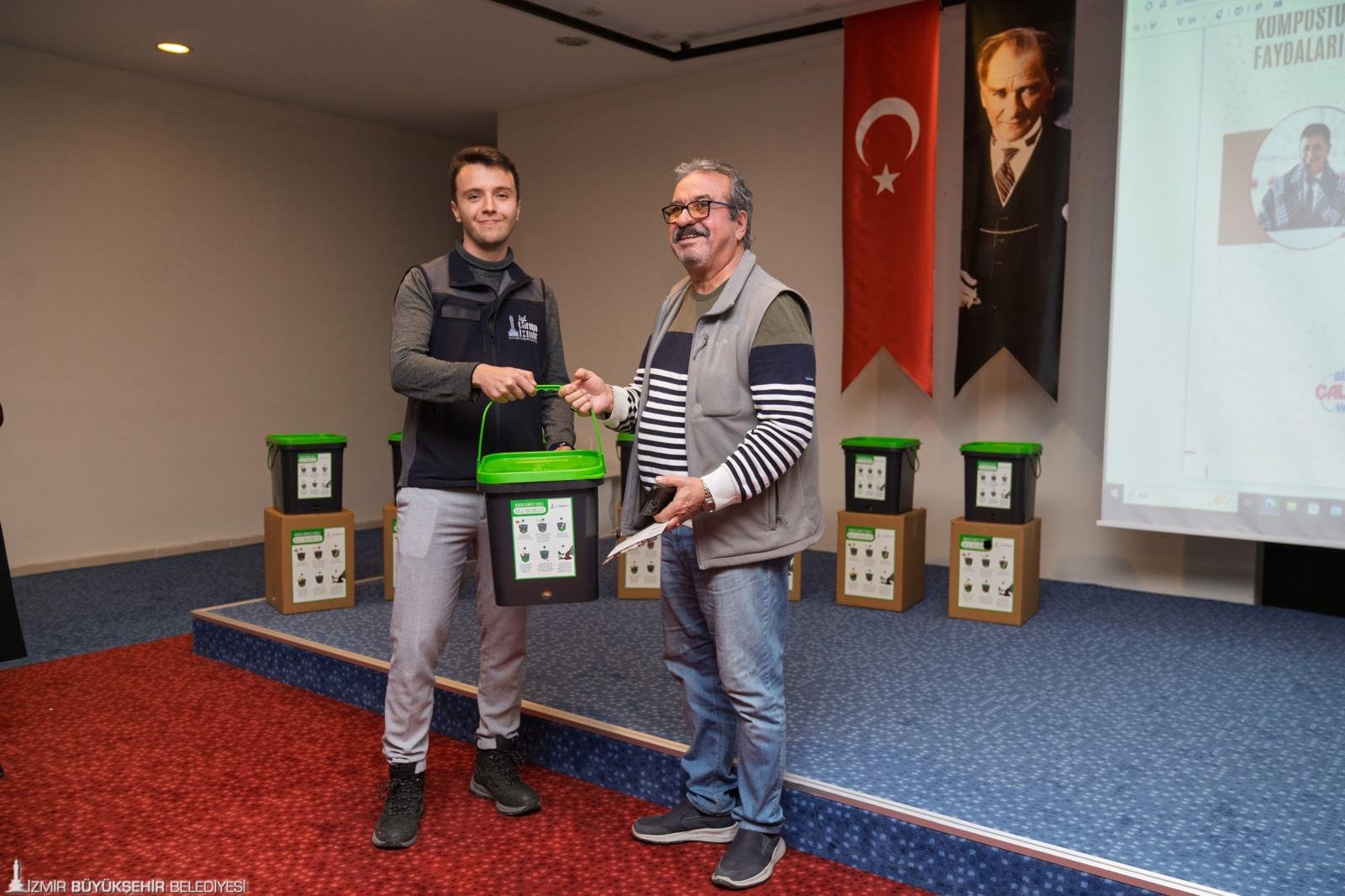İzmir Büyükşehir Belediyesi’nin ücretsiz bokaşi kompost seti projesine bir haftada