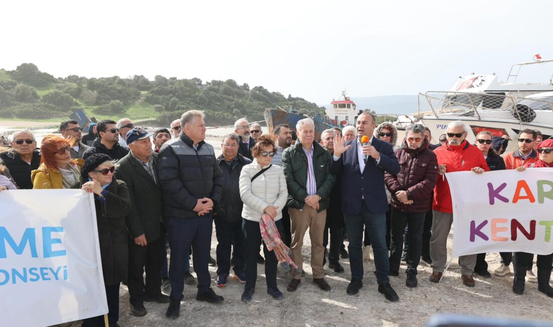 Urla’da vatandaşlar, Demircili Ada Koyu’ndaki hurda gemi ve Çeşmealtı’nda planlanan