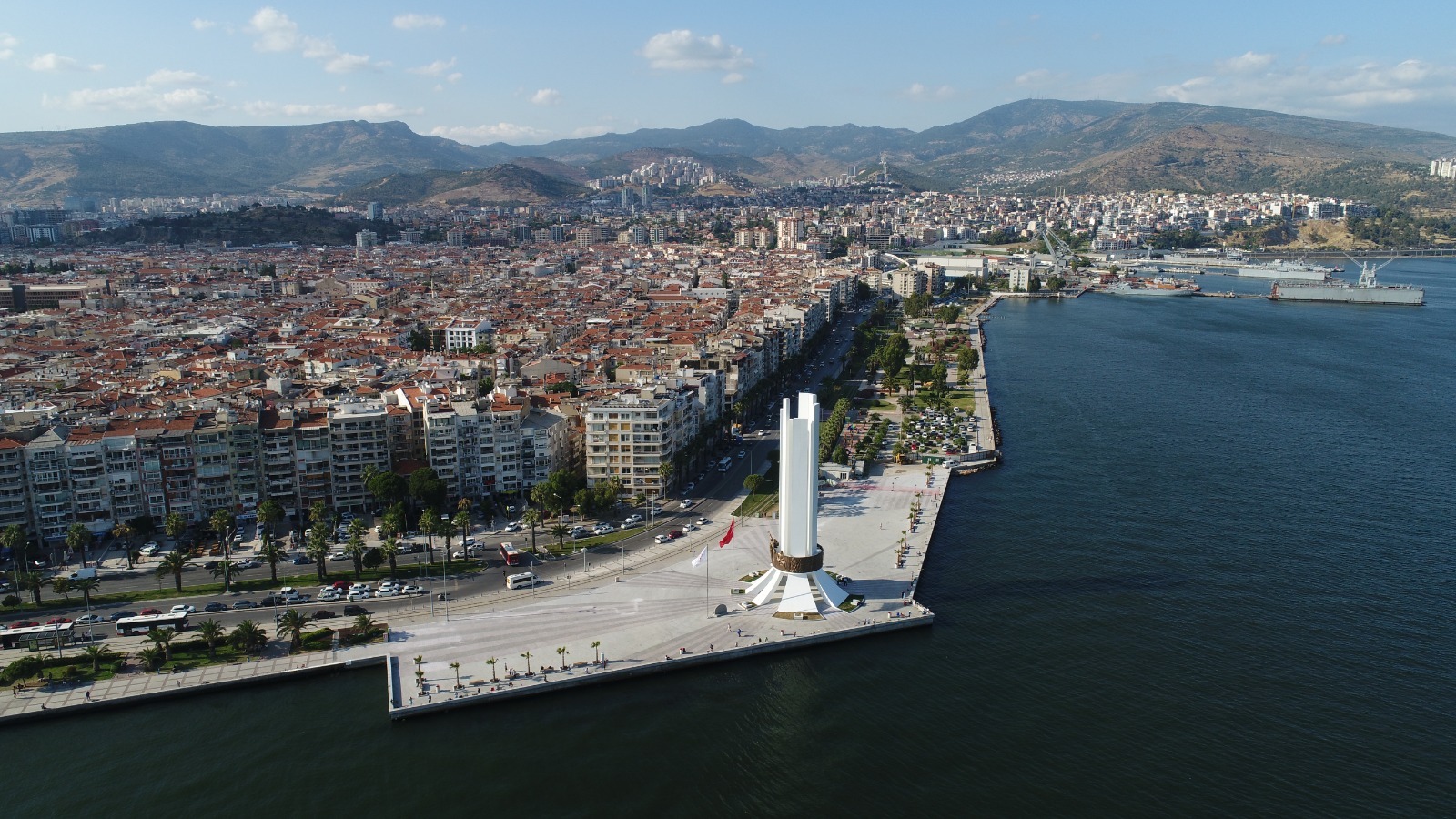 Karşıyaka Belediyesi, yapı ruhsatı işlemlerini tamamen dijital ortama taşıyor. e-Ruhsat