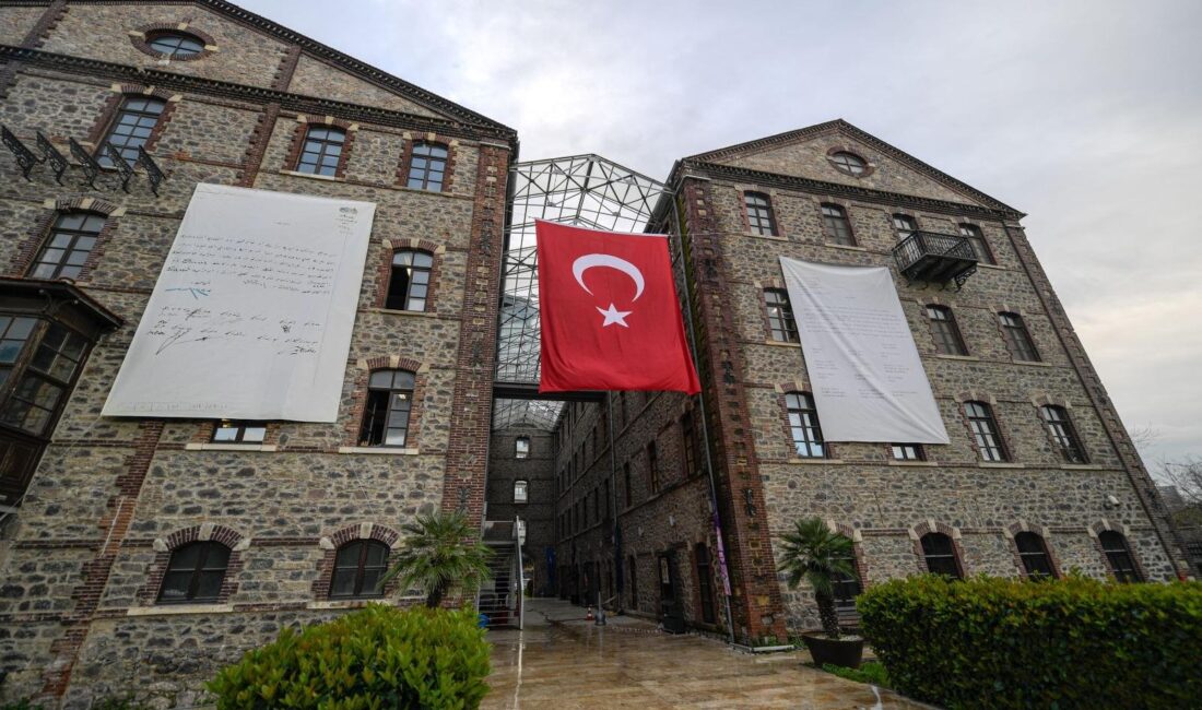 İzmir Büyükşehir Belediyesi, Vakıflar Genel Müdürlüğü’nün Meslek Fabrikası’na yönelik el