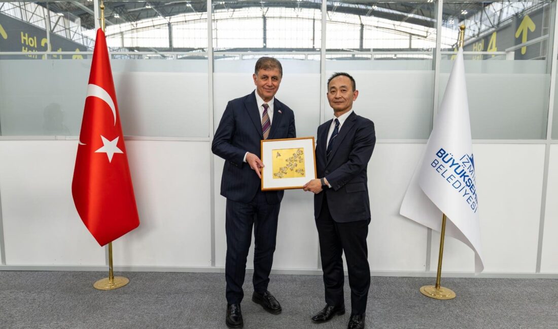 İzmir Büyükşehir Belediye Başkanı Cemil Tugay, Japonya’nın İstanbul Başkonsolosu Iwama