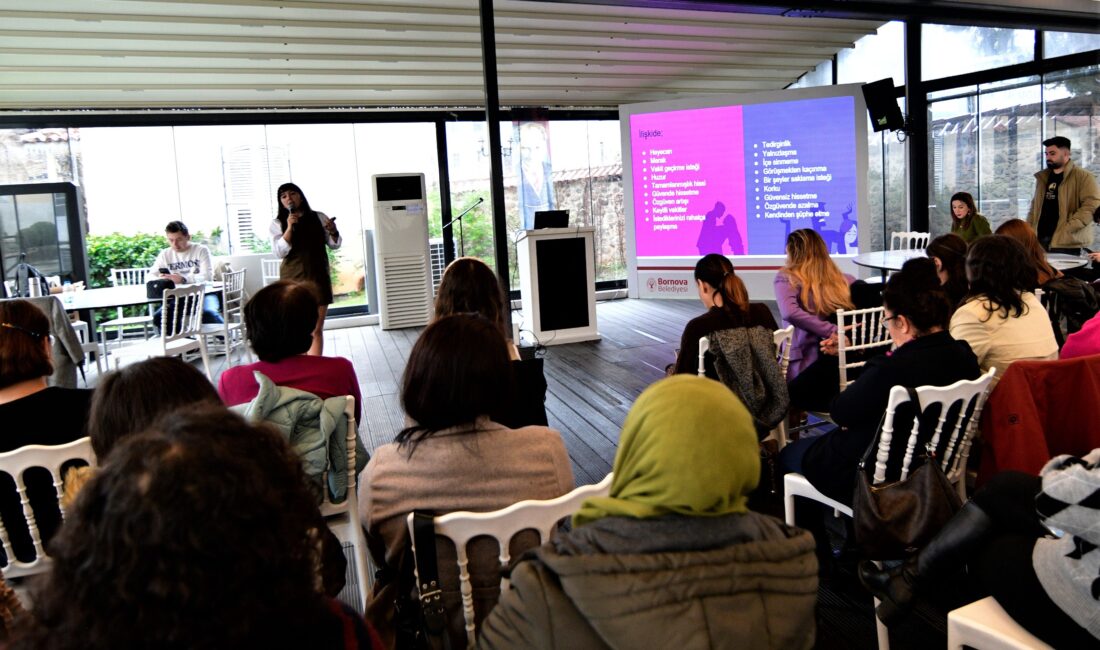 Bornova Belediyesi’nin düzenlediği söyleşide sağlıklı ilişkiler, sınır koyma ve flört