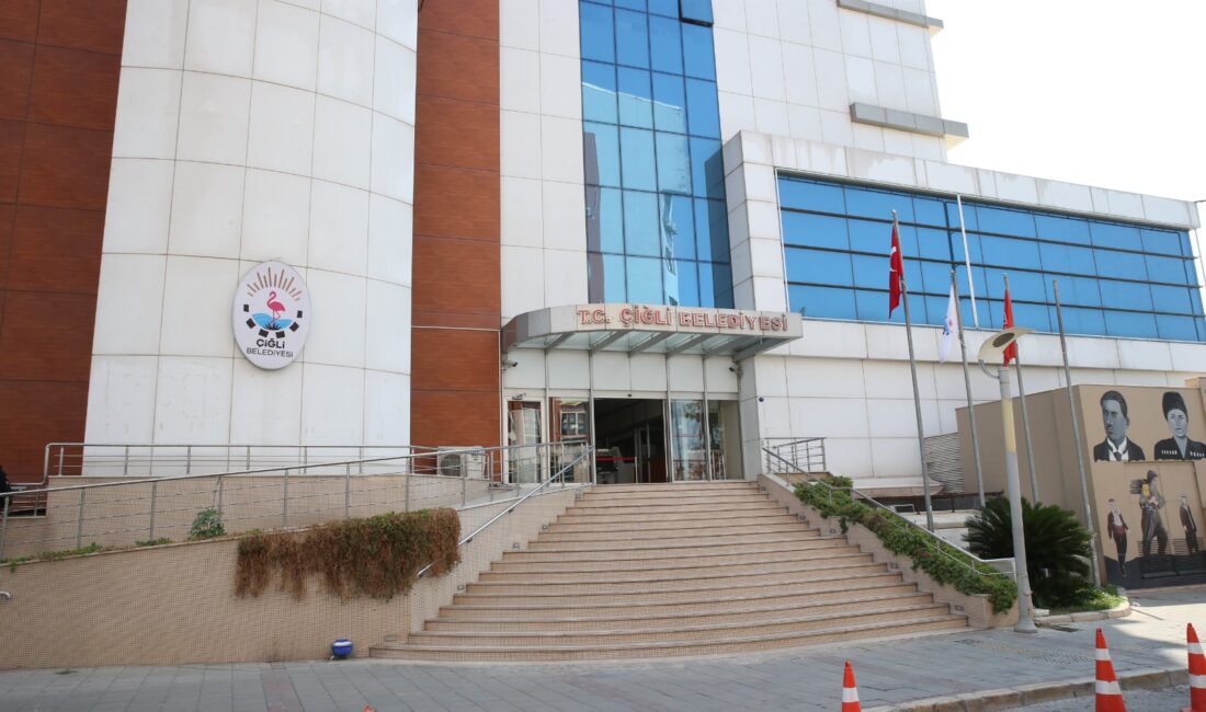 Çiğli Belediyesi, Türk Standardları Enstitüsü’nün (TSE) yeniden belgelendirme tetkikini başarıyla