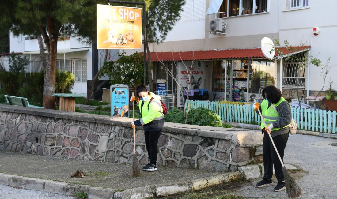Çiğli Belediyesi ekipleri, 26 mahallede eş zamanlı yürüttüğü temizlik ve