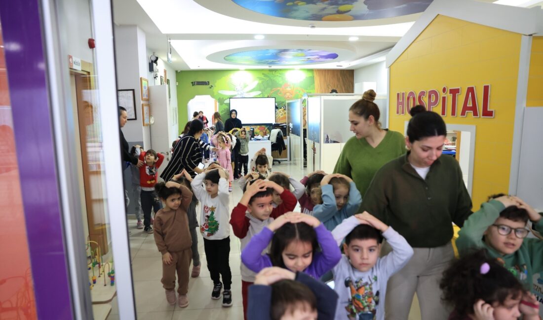 Efeler Belediyesi Afet İşleri Müdürlüğü, ilçedeki gündüz bakımevlerinde deprem ve