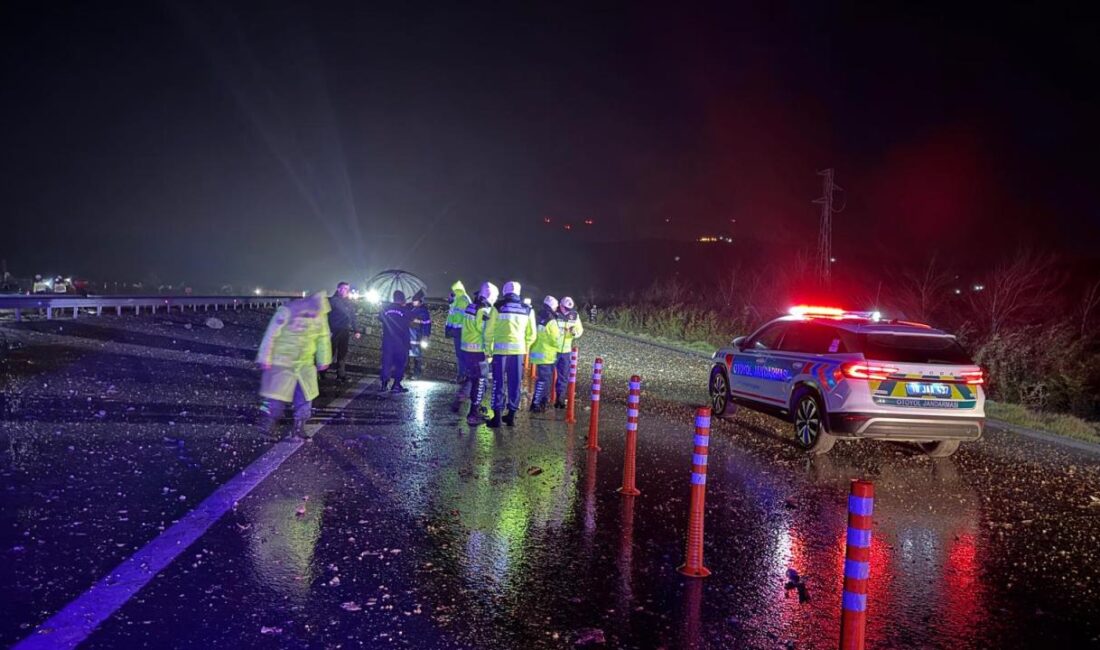 Balıkesir 9. Ana Jet Üssü’ne ait F-16 savaş uçağı gece