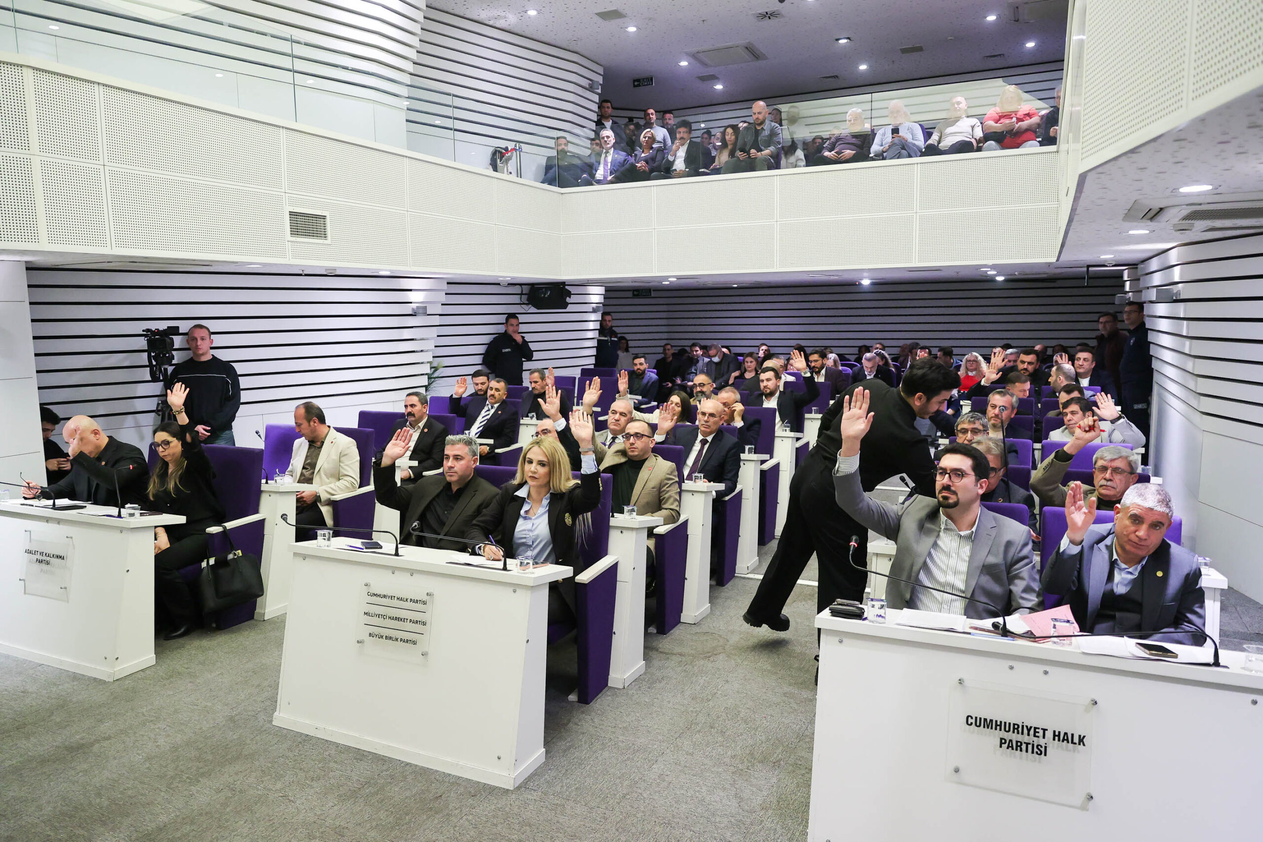 Buca Belediyesi, merhum Gülşah Durbay ve efsane sporcu Naim Süleymanoğlu’nun