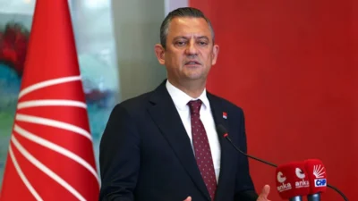 Özgür Özel, partisinin ve yakın çevresinin yargı baskısıyla hedef alındığını
