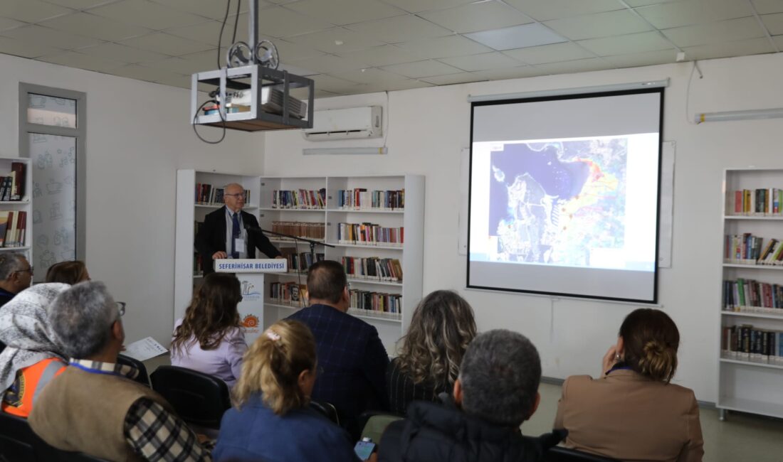 Seferihisar Belediyesi’nin ev sahipliğinde gerçekleştirilen Tsunami Çalıştayı, kamu kurumları, bilim