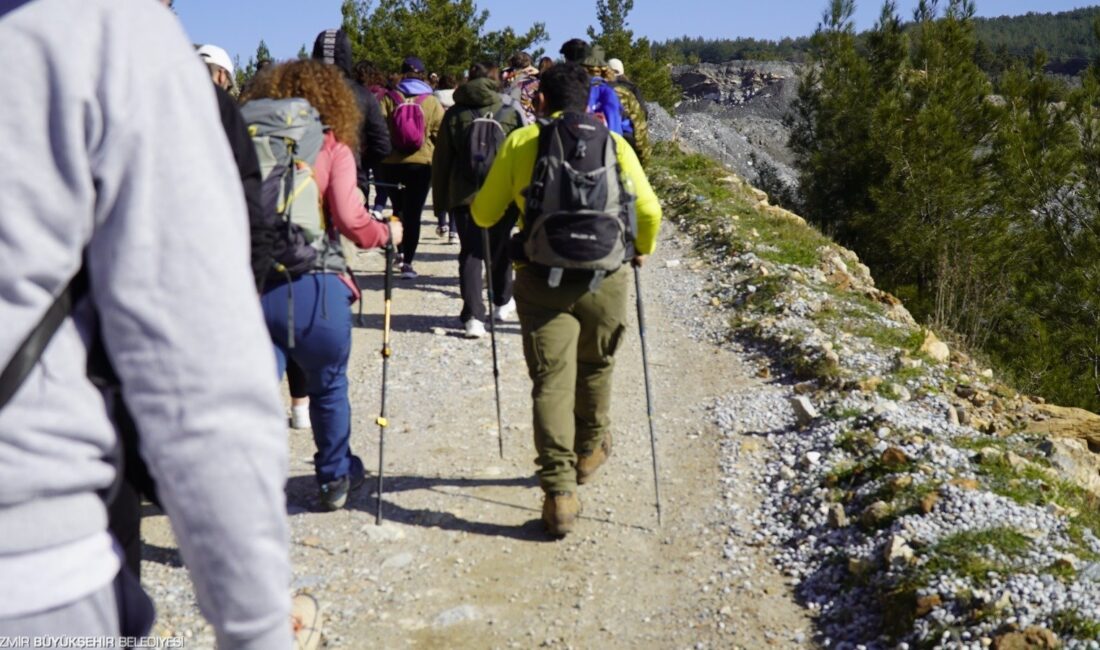 İzmir Büyükşehir Belediyesi’nin düzenlediği etkinlikte 200 üniversite öğrencisi ve 50