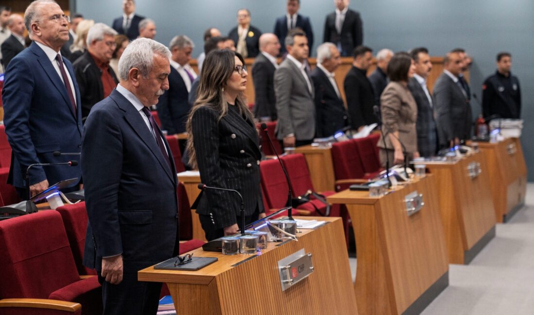 İzmir Büyükşehir Belediyesi’nin Mart ayı meclis toplantısında Vakıflar Genel Müdürlüğü’nün