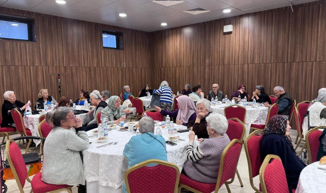 İzmir Büyükşehir Belediyesi, Sosyal Yaşam Kampüsü’ndeki Zübeyde Hanım Huzurevi sakinleri