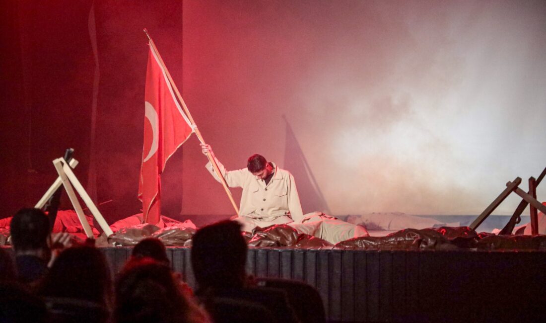 Karşıyaka Belediyesi Halk Dansları Topluluğu, 18 Mart’ta sahneleyeceği “Çanakkale 1915