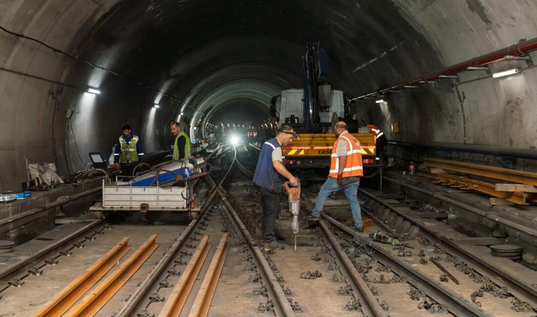 İzmir Metrosu’nda güvenliği artırmak amacıyla Evka-3 ile Ege Üniversitesi istasyonları
