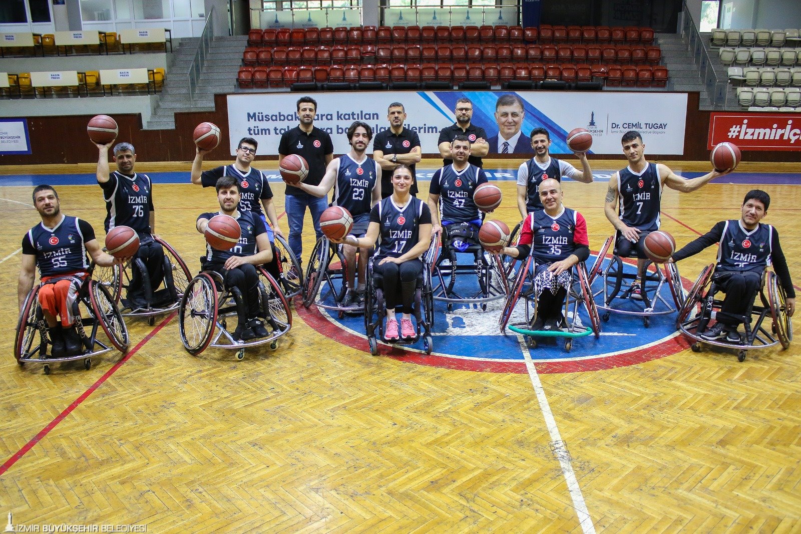 İzmir Büyükşehir Belediyesi Spor Kulübü Tekerlekli Sandalye Basketbol Takımı, 13–14