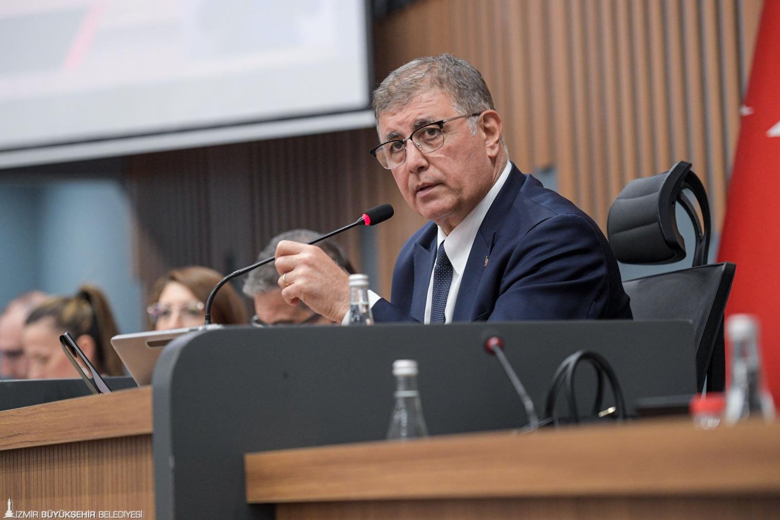 İzBB Mart Ayı ikinci birleşiminde Büyükşehir mülkiyetinde olan taşınmazların Vakıflar