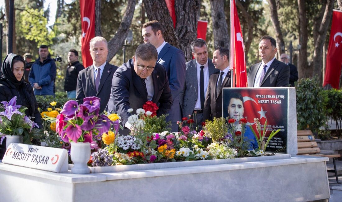 İzmir Büyükşehir Belediye Başkanı Dr. Cemil Tugay, 18 Mart Şehitleri