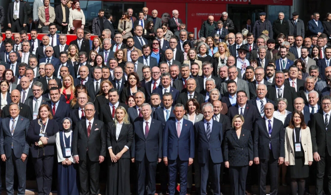 CHP Genel Merkezi’nde Cumhurbaşkanlığı Aday Ofisi bünyesindeki 18 politika kurulunun