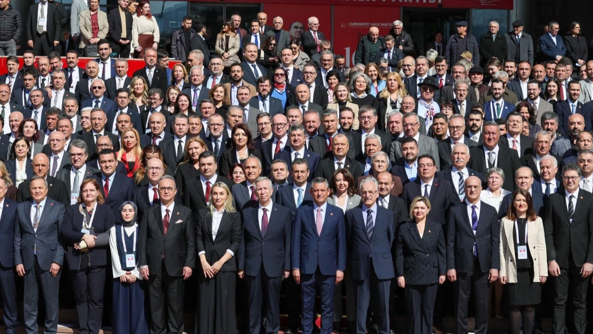 CHP Genel Merkezi’nde Cumhurbaşkanlığı Aday Ofisi bünyesindeki 18 politika kurulunun