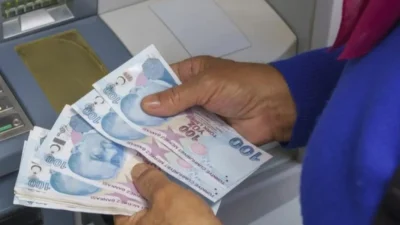 Cumhurbaşkanı Recep Tayyip Erdoğan, emeklilerin bayram ikramiyelerinin ve maaşlarının Ramazan