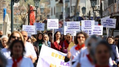 Efes Selçuk Belediyesi ve Efes Selçuk Kadın Platformu’nun düzenlediği 8