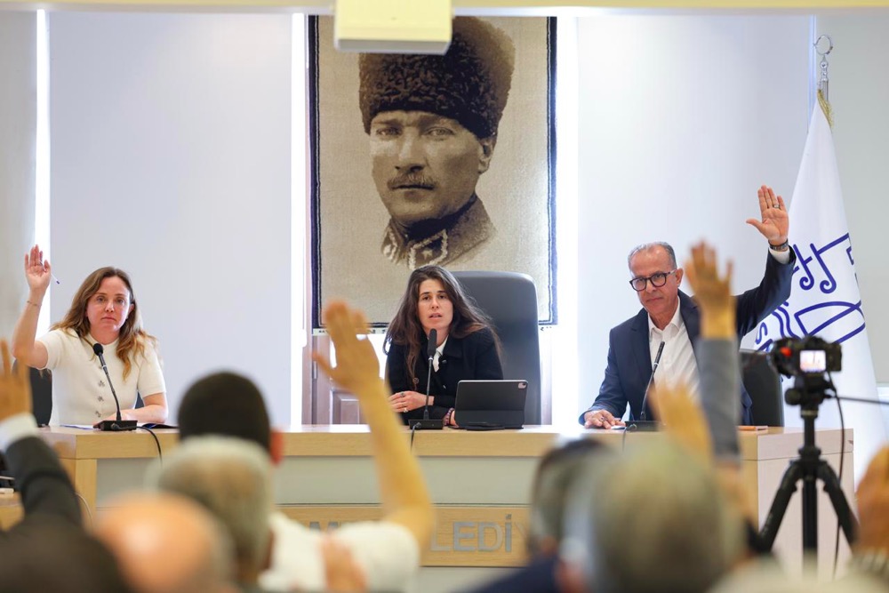 Çeşme Belediye Başkanı Lâl Denizli, Mart ayı meclis toplantısında “Hanem