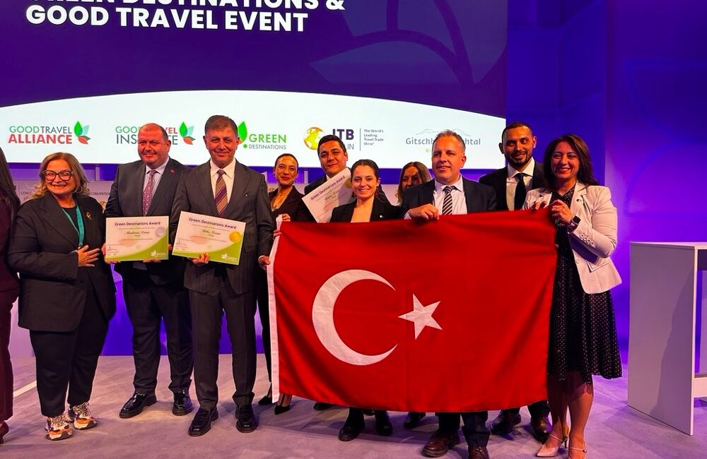 Green Destinations tarafından yürütülen değerlendirme sonucunda Çeşme Belediyesi sürdürülebilir turizm