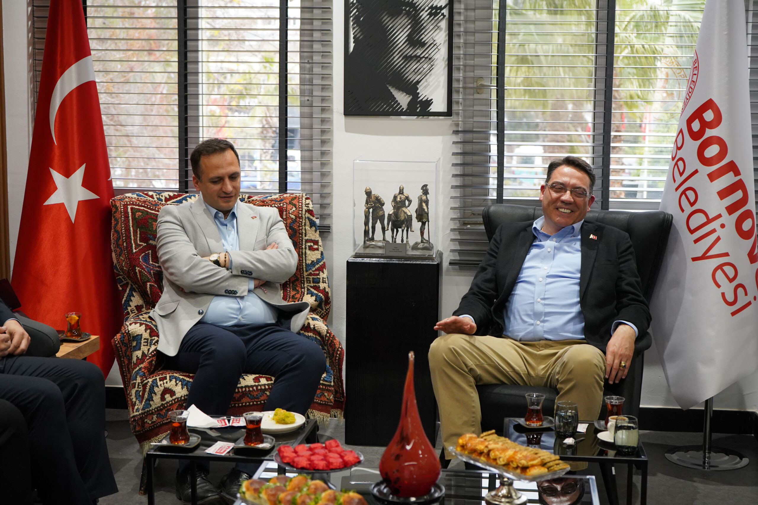 CHP Genel Başkan Yardımcısı Yankı Bağcıoğlu, Bornova’daki panelde şeffaf ve