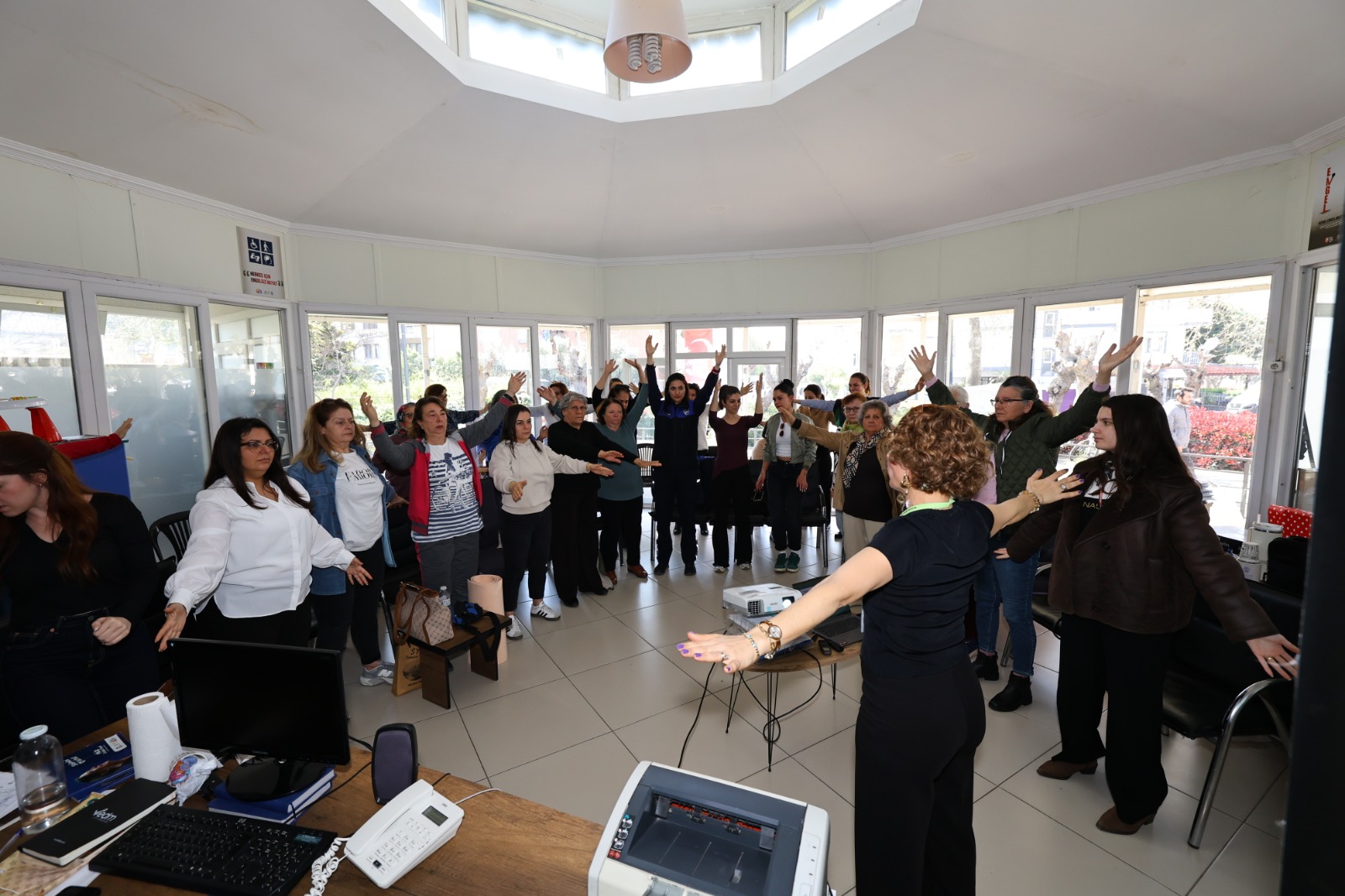 Efes Selçuk’ta düzenlenen “Kadın Sağlığı: Fiziksel ve Mental Sağlığı Yoga