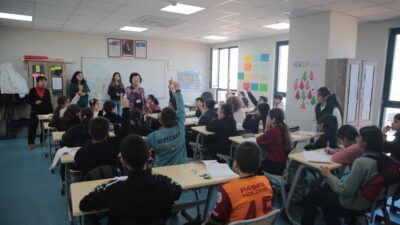 Konak Belediyesi, ÇYDD iş birliğiyle yürüttüğü Pozitif Ergen Gelişimi Müdahale